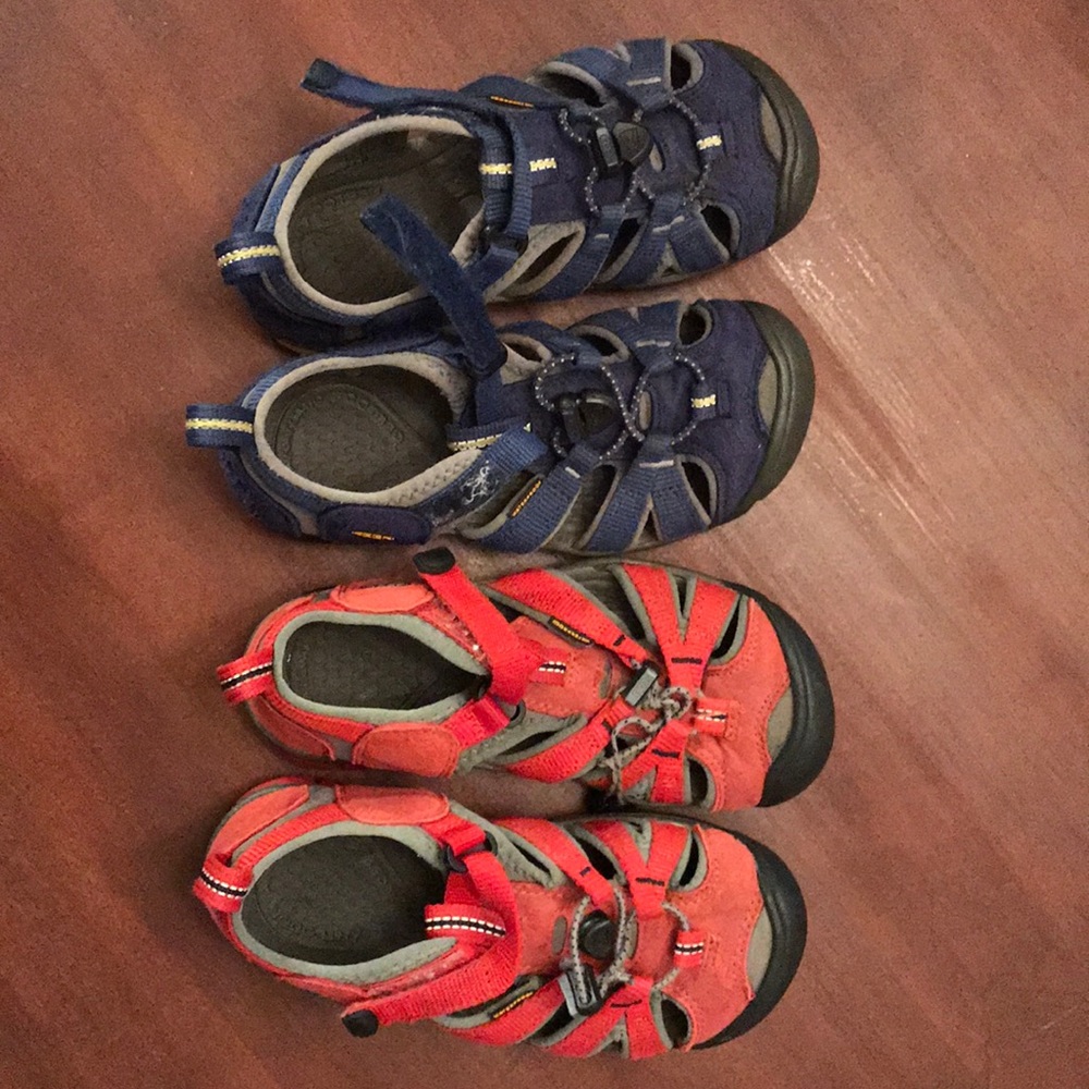 Keen Sandals 13 two pair twins red blue h2 Newport